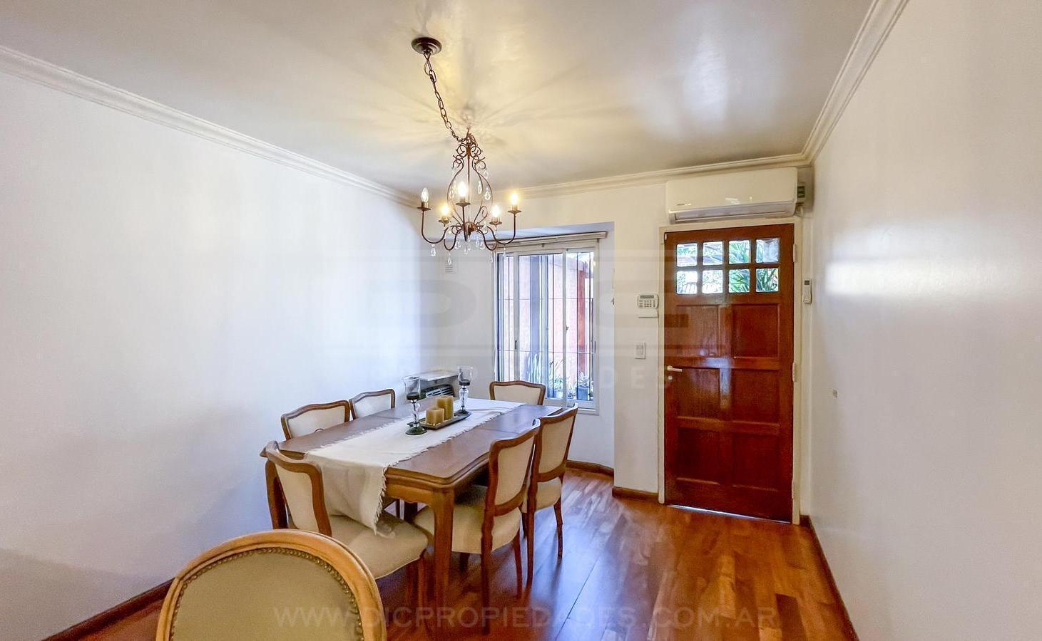 Foto de PH 4 dormitorios Venta - Munro, imagen 4
