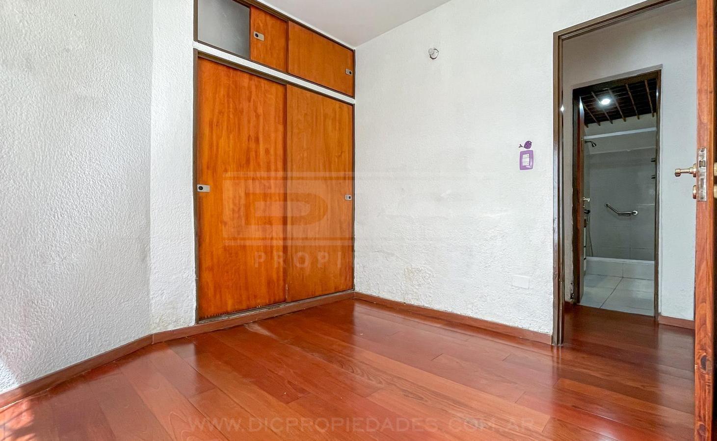 Foto de PH 2 dormitorios Venta - Munro, imagen 5