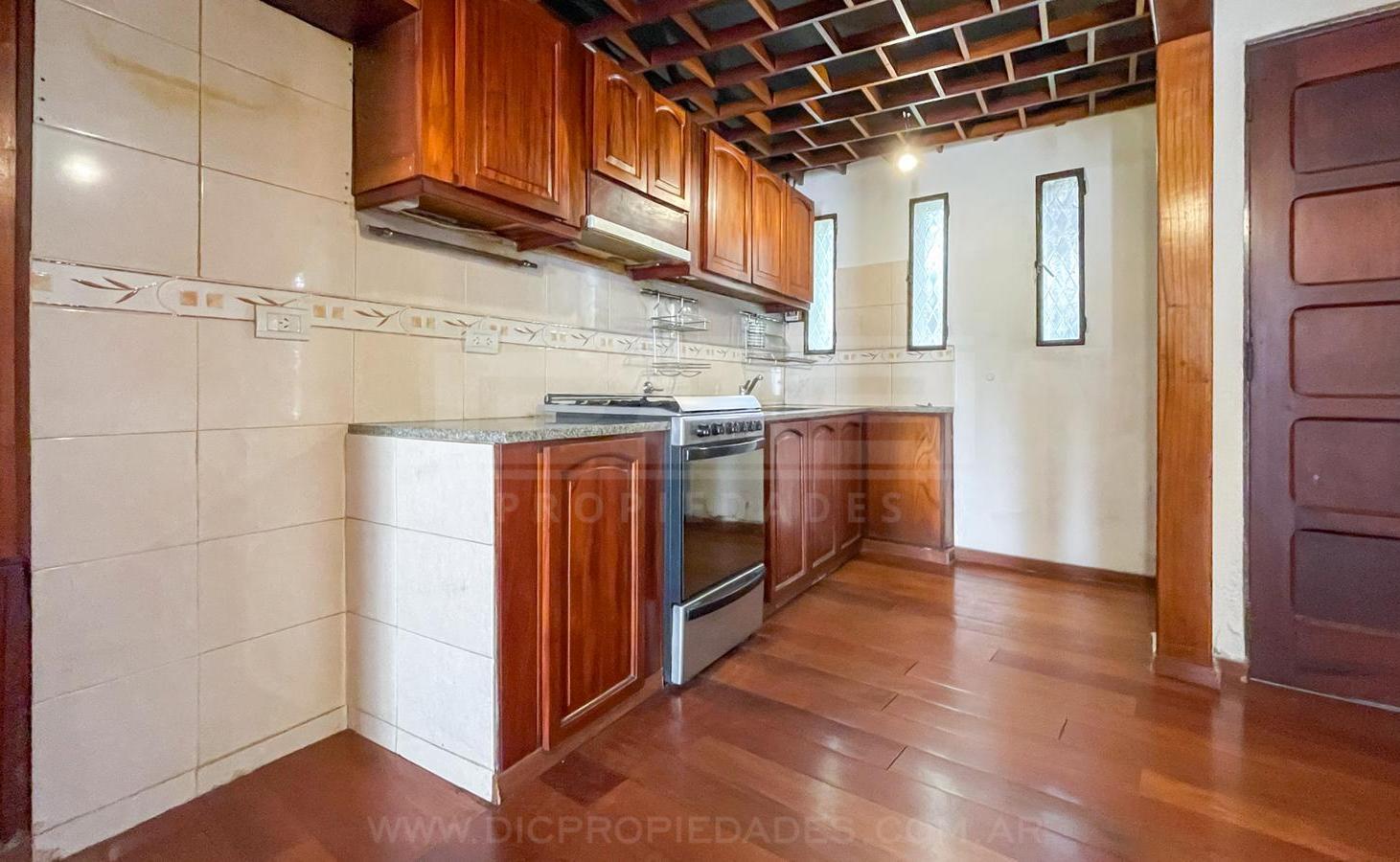 Foto de Casa 2 dormitorios Venta - Munro, imagen 2