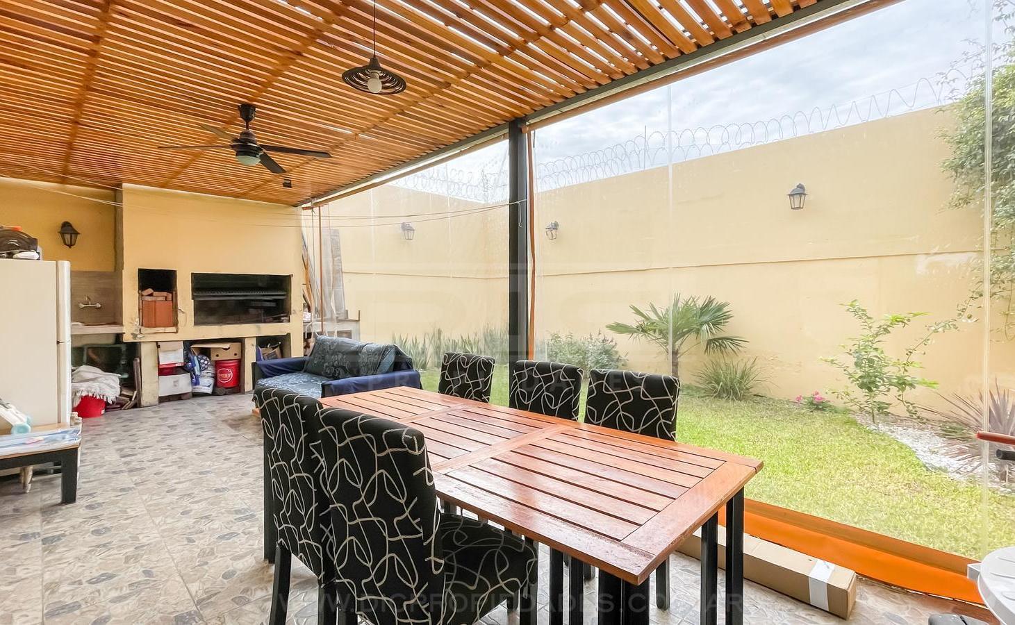 Foto de Chalet 2 dormitorios Venta - Villa Adelina, imagen 5