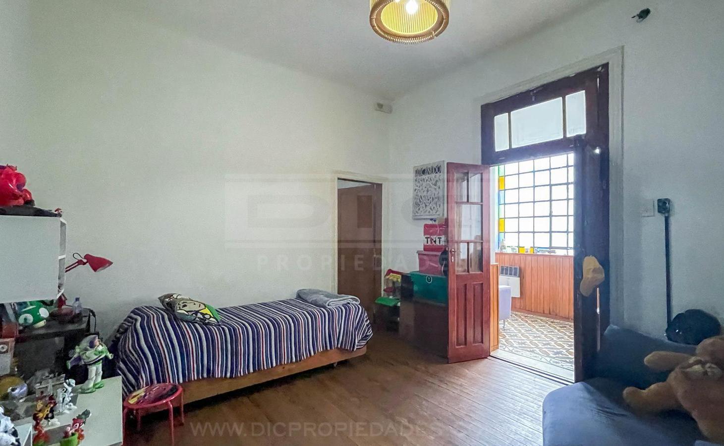 Foto de Casa 3 dormitorios Venta - Villa Adelina, imagen 2