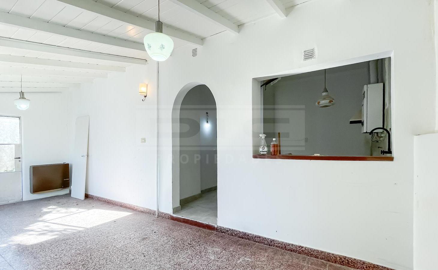 Foto de Casa 2 dormitorios Venta - Villa Adelina, imagen 2