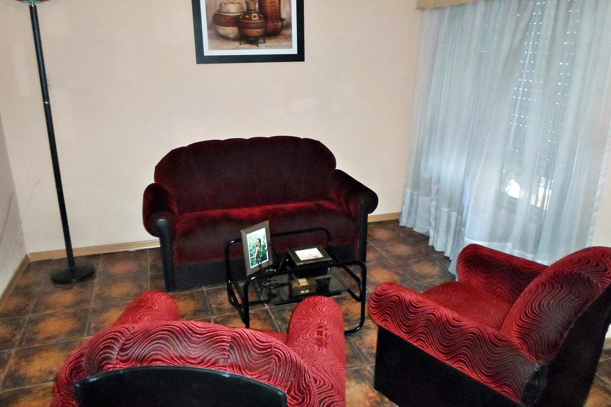 Foto de Casa 4 Ambientes Venta - General San Martin, imagen 3