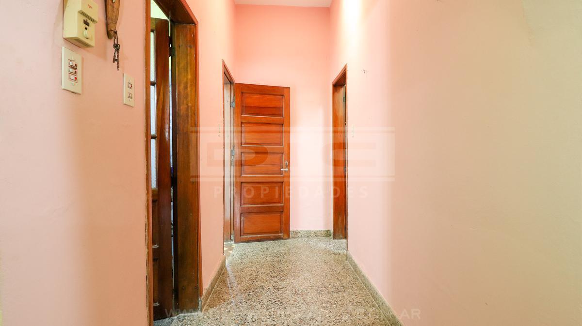 Foto de Chalet 2 dormitorios Venta - Munro, imagen 2