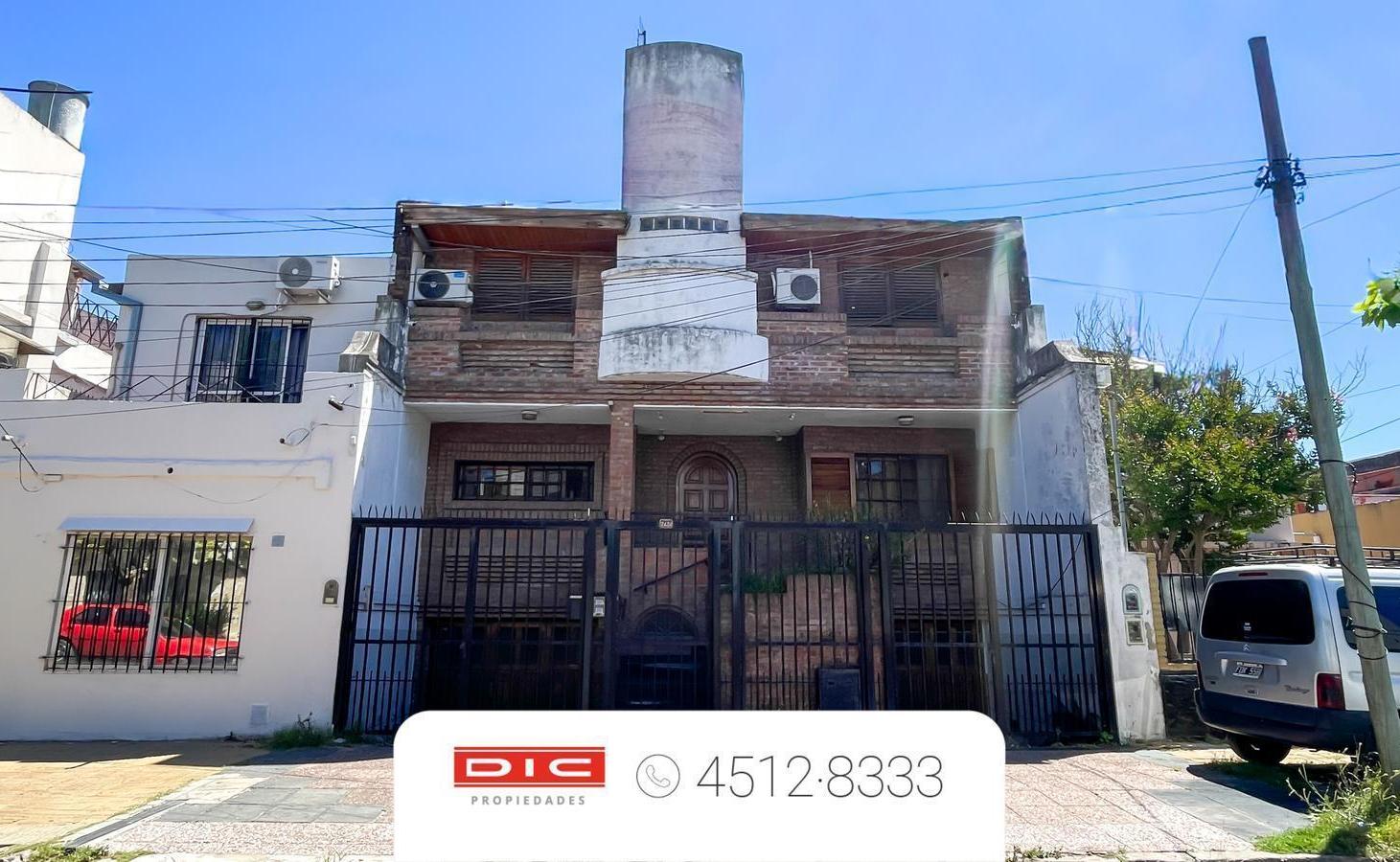 Foto de Chalet 3 dormitorios Venta - Munro, imagen 1