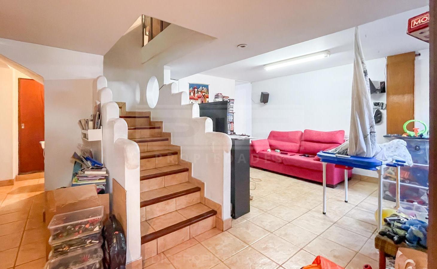 Foto de Chalet 3 dormitorios Venta - Munro, imagen 2
