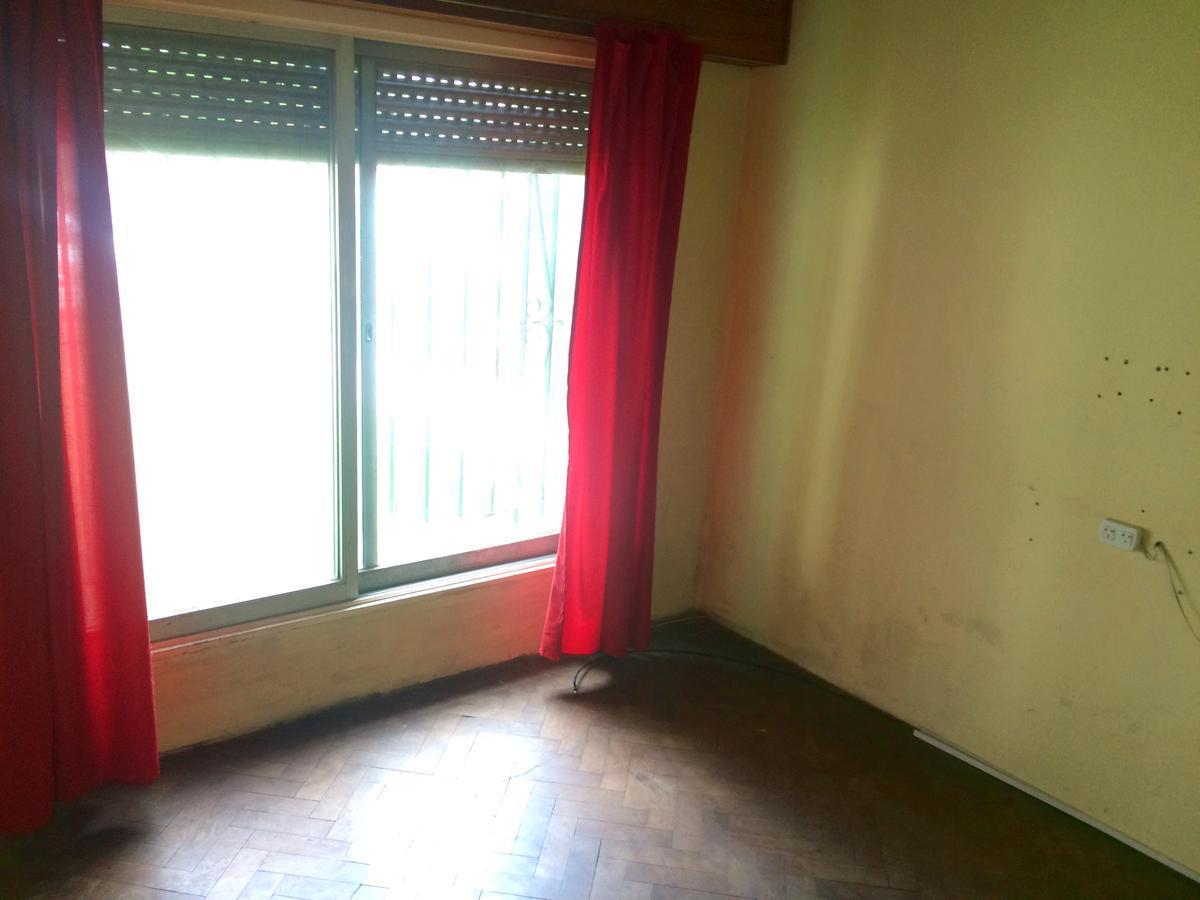 Foto de Casa 3 ambientes en 2 plantas sobre lote de 10 x 31- Villa Adelina, imagen 2