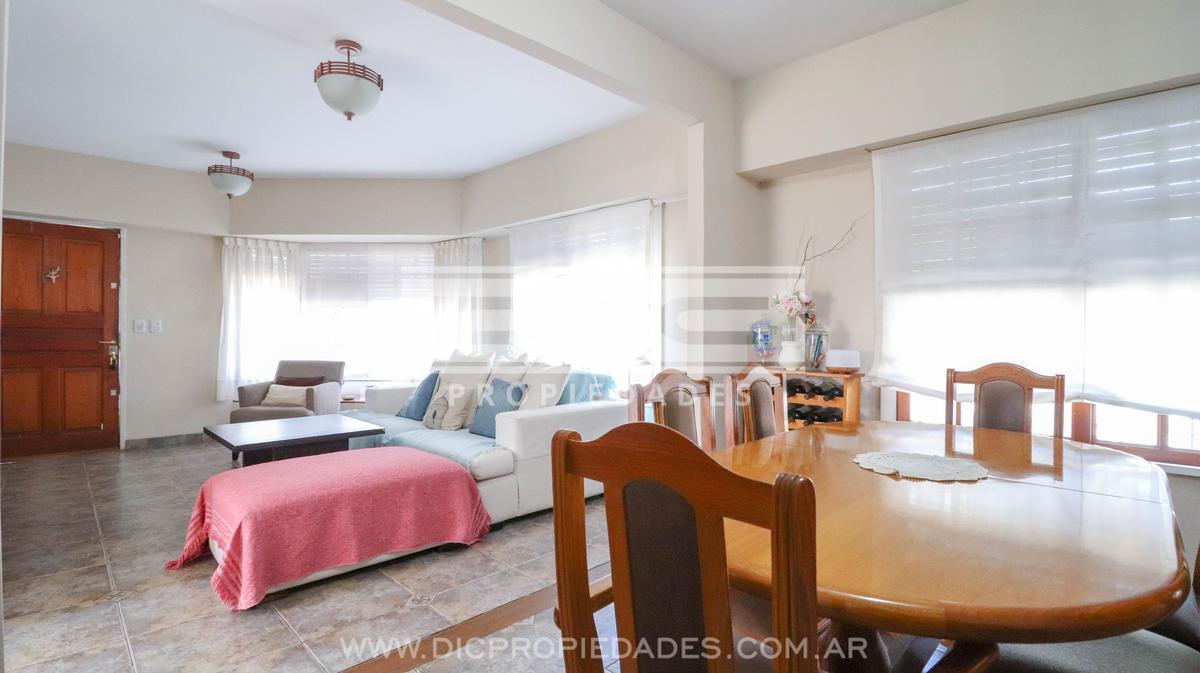 Foto de Chalet 5 ambientes Venta - Villa Adelina, imagen 3