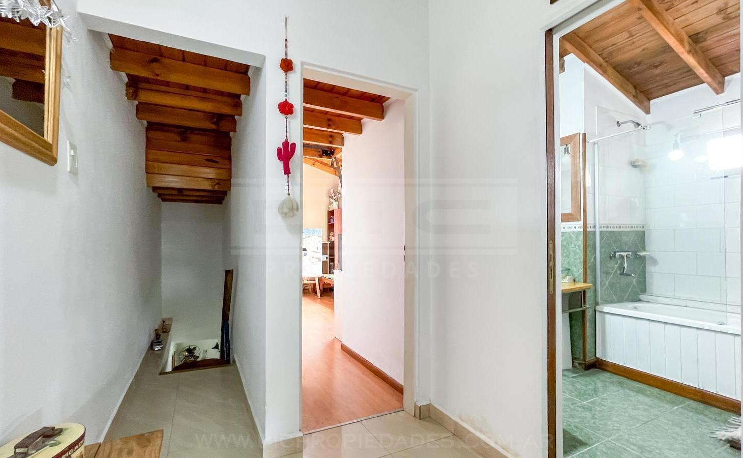Foto de Casa 4 ambientes Venta - Villa Ballester, imagen 4