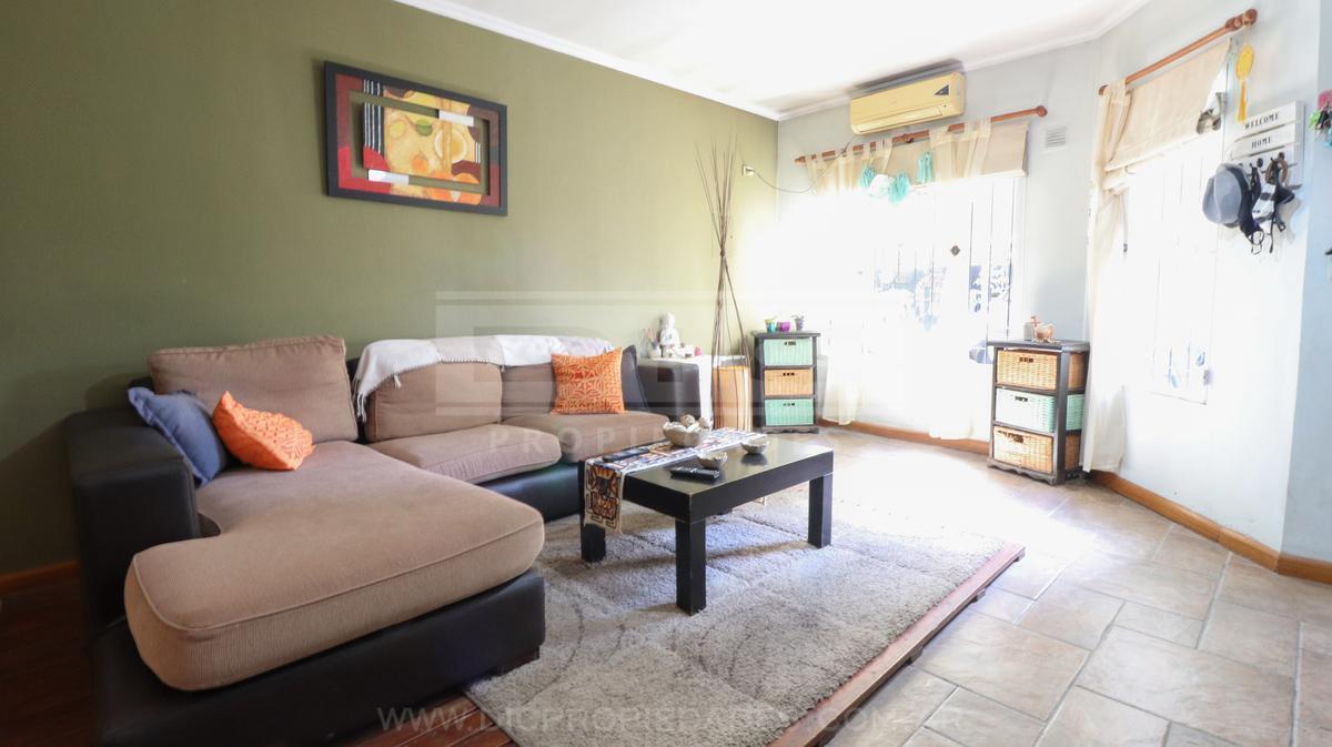 Foto de Duplex 5 ambientes Venta - Carapachay, imagen 1