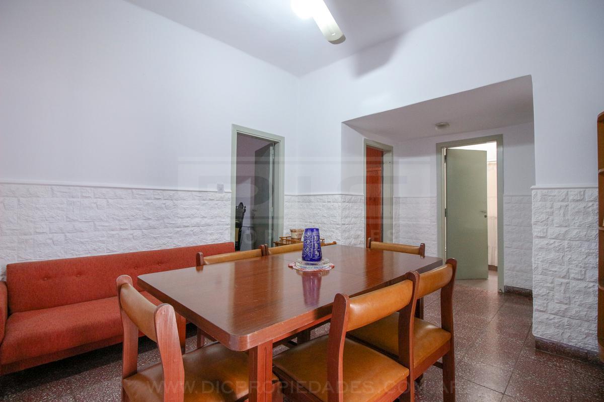 Foto de PH 5 dormitorios Venta - Villa Adelina, imagen 4
