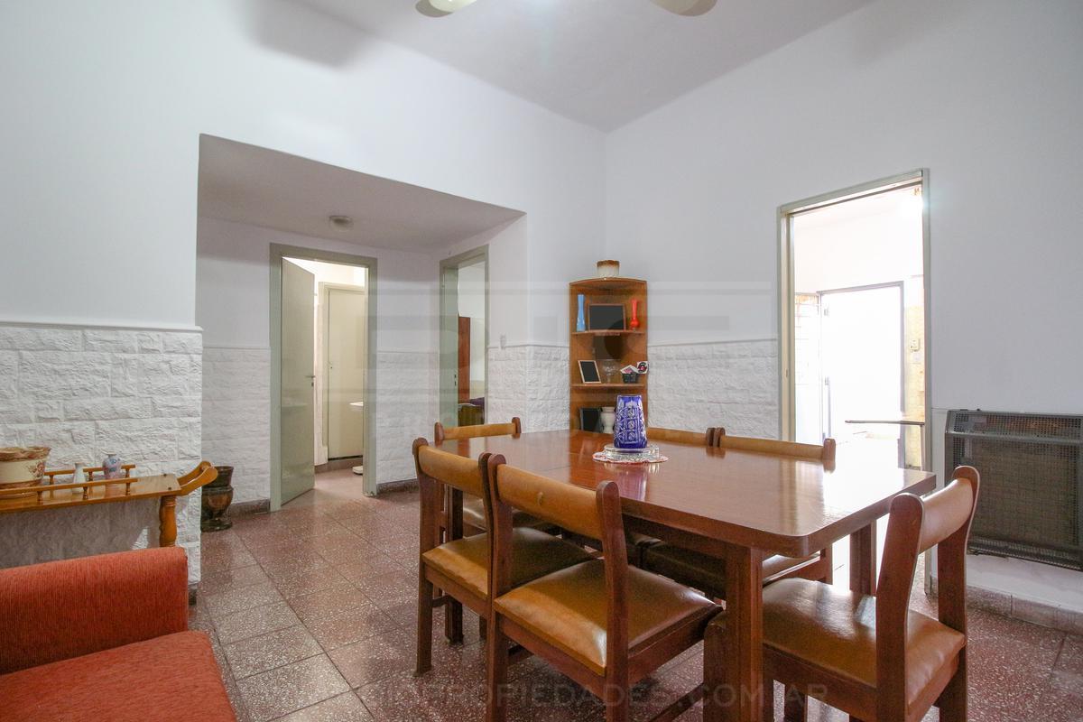 Foto de PH 5 dormitorios Venta - Villa Adelina, imagen 3
