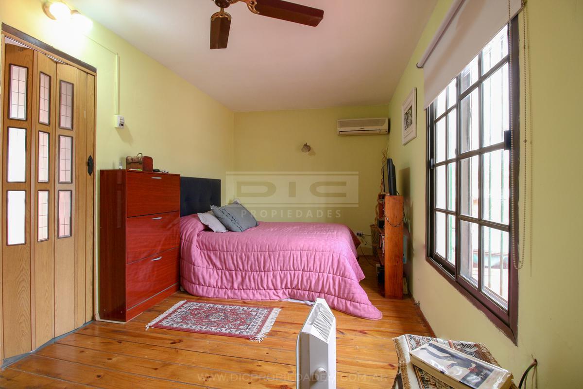 Foto de PH 4 dormitorios Venta - Villa Adelina, imagen 4