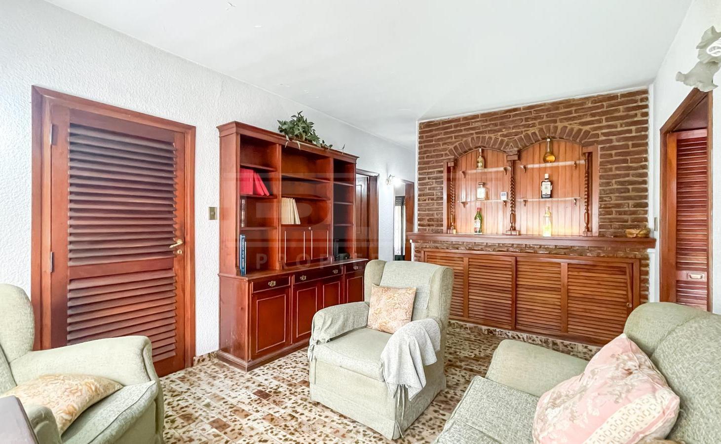Foto de Chalet 3 dormitorios Venta - Carapachay, imagen 3