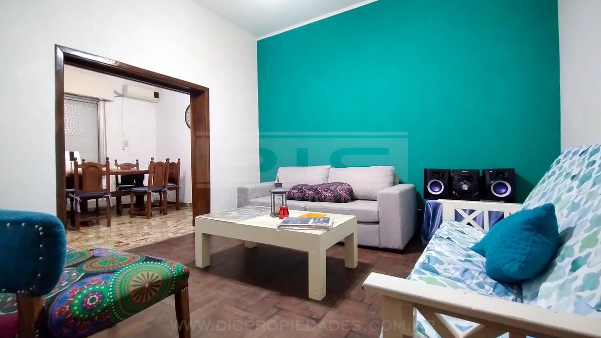 Foto de Casa 2 dormitorios Venta - Munro, imagen 2