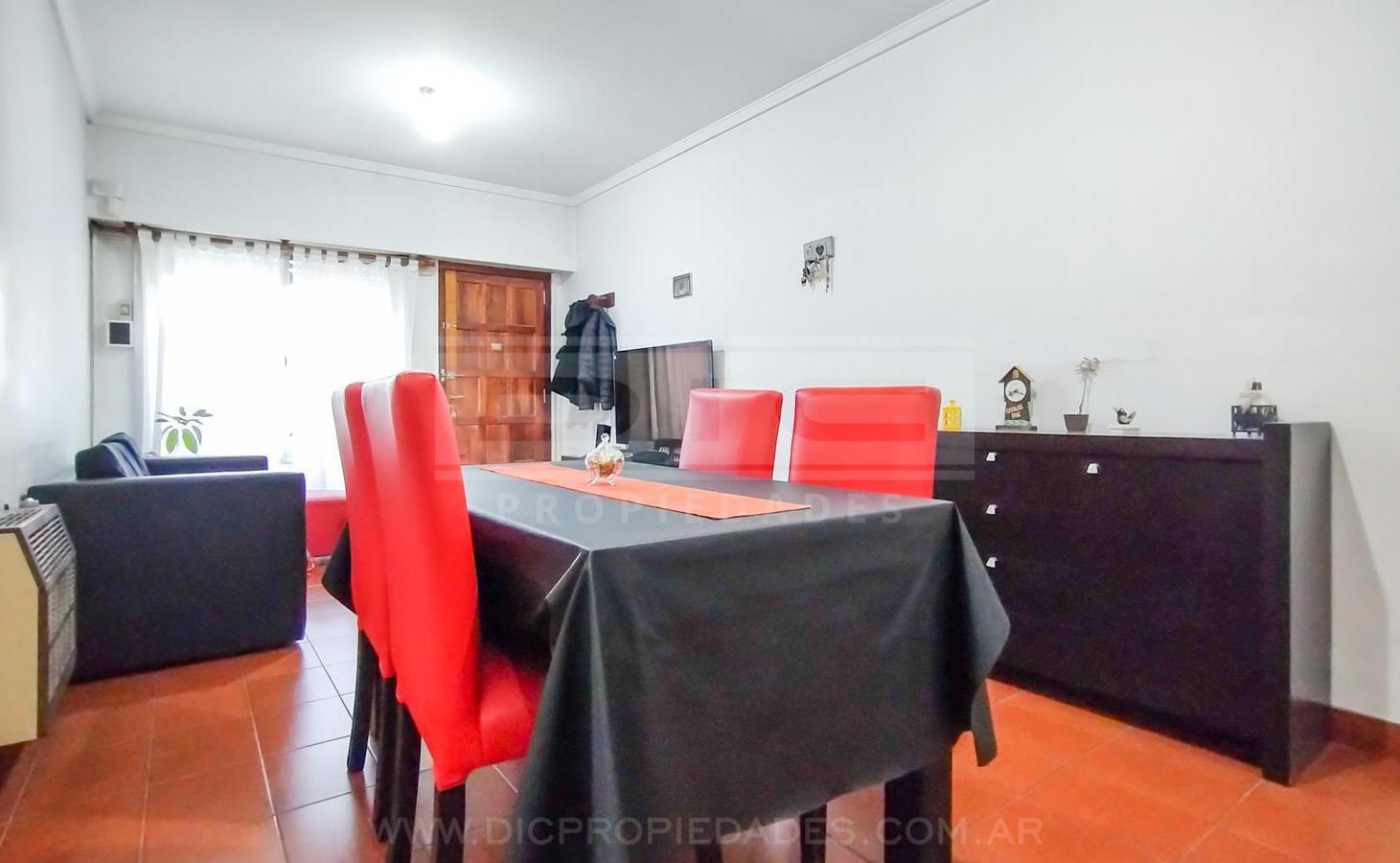Foto de Duplex 2 dormitorios Venta - Carapachay, imagen 2