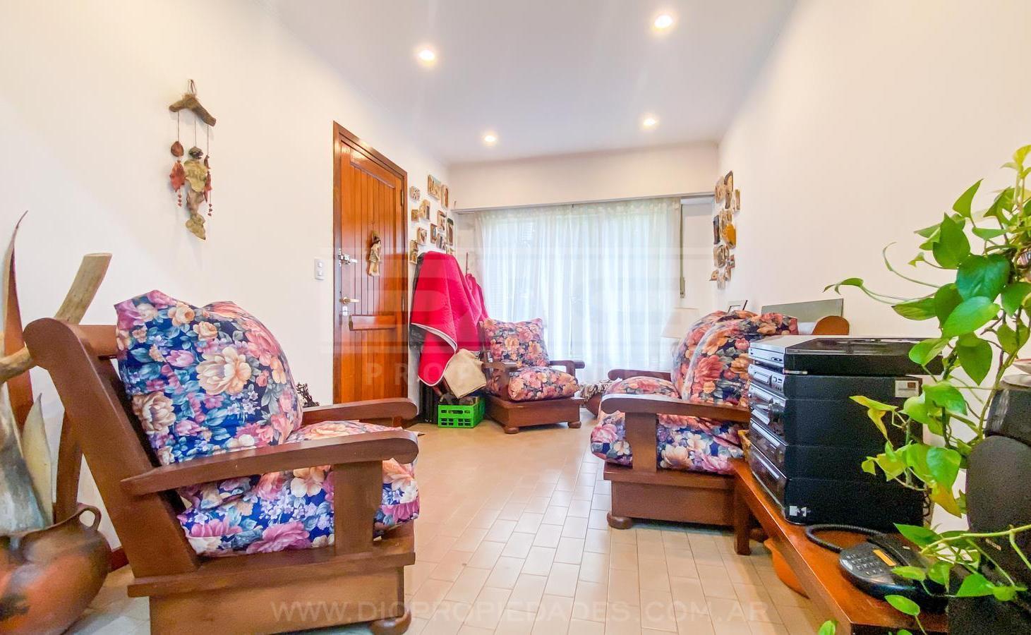 Foto de Casa 8 dormitorios Venta - Villa Adelina, imagen 1