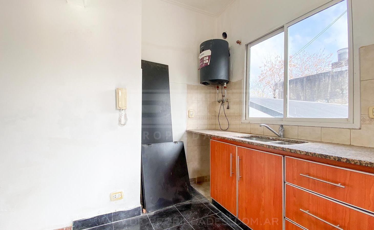 Foto de PH 3 dormitorios Venta - Villa Adelina, imagen 2