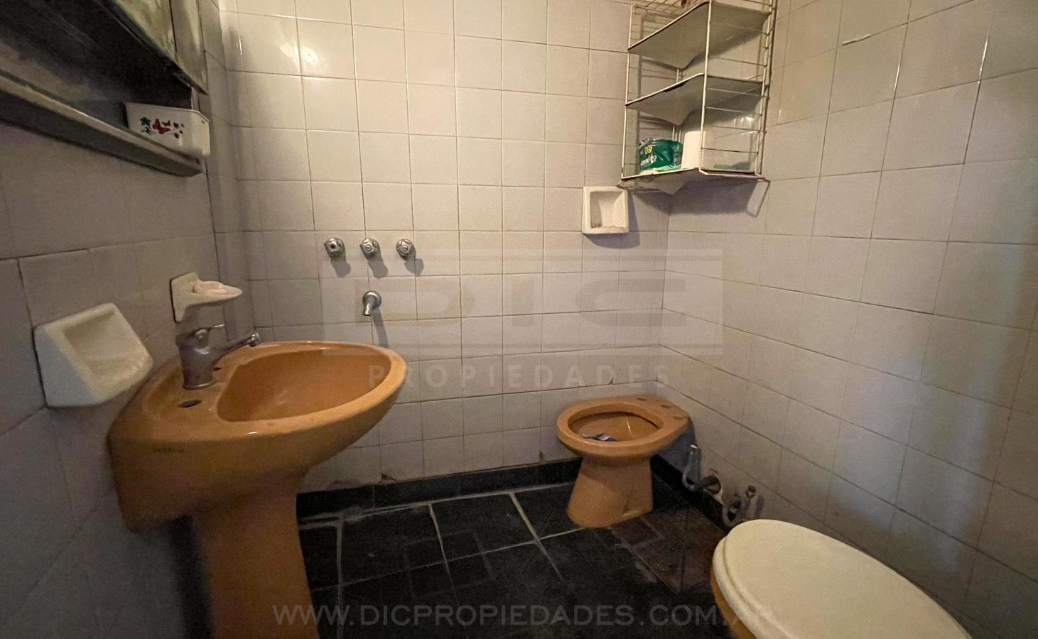 Foto de Casa 7 dormitorios Venta - Munro, imagen 2