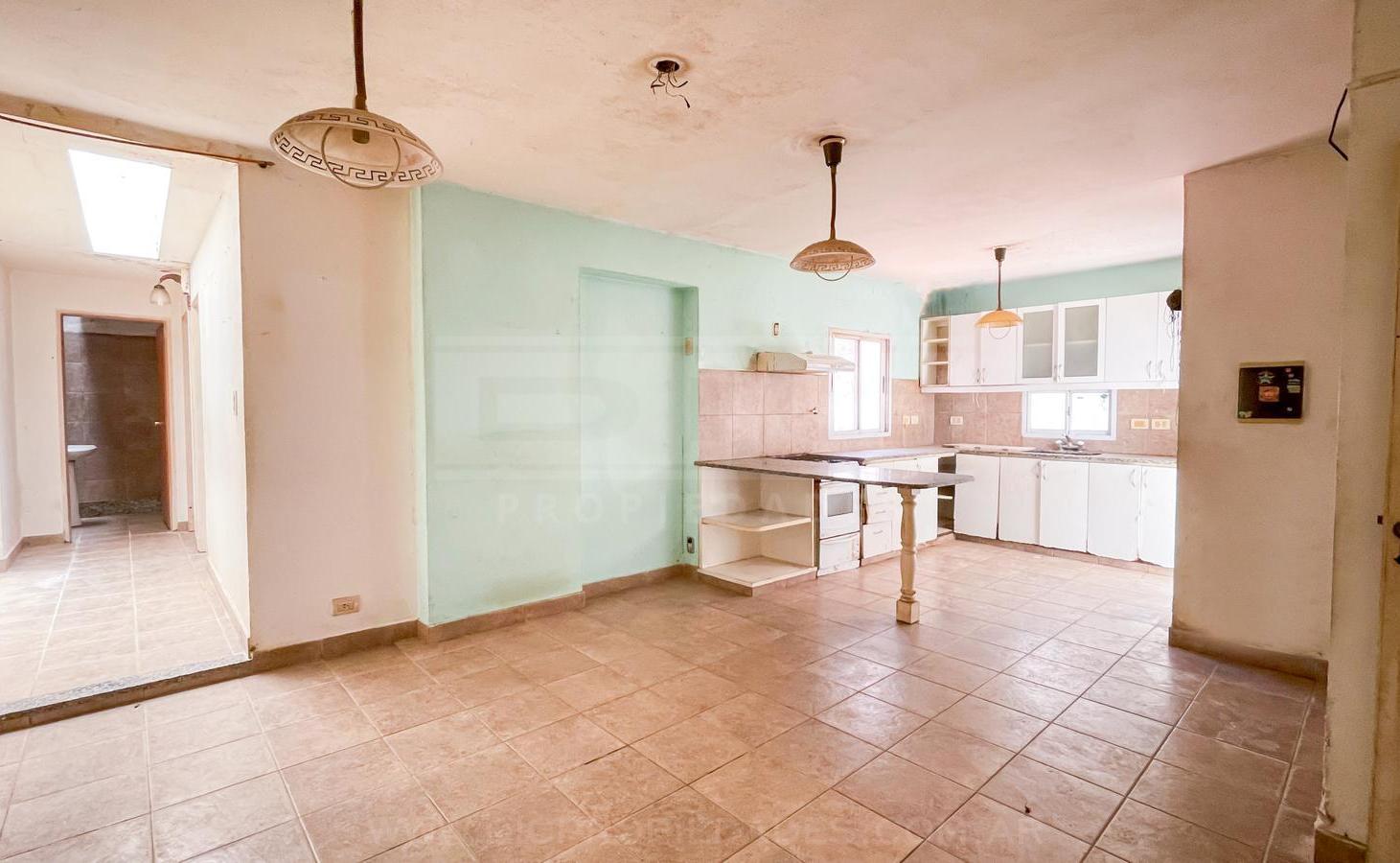 Foto de Casa 6 dormitorios Venta - Carapachay, imagen 4