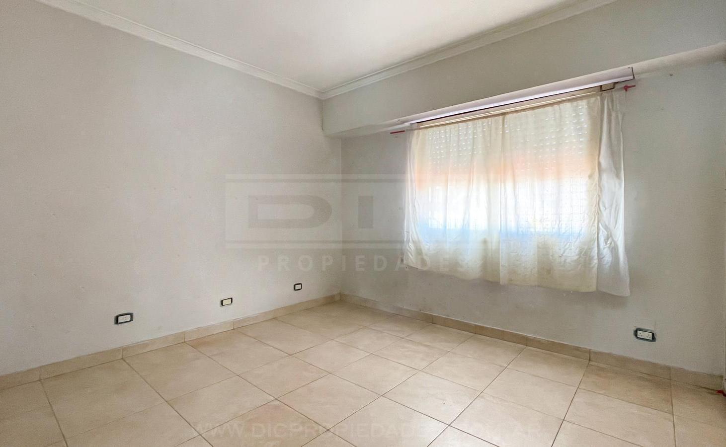 Foto de Casa 6 dormitorios Venta - Carapachay, imagen 5