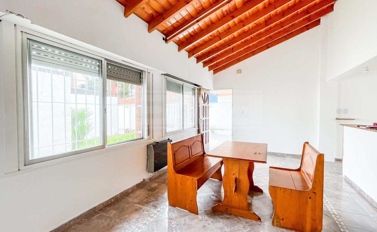 Foto de Casa 3 dormitorios Venta - Carapachay, imagen 4