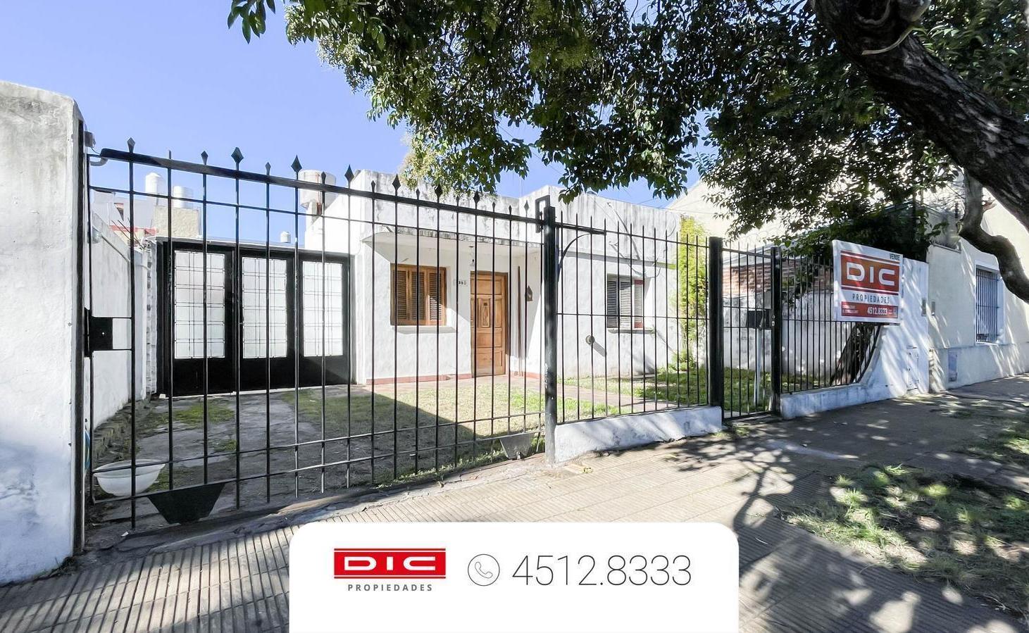 Foto de Casa 3 dormitorios Venta - Carapachay, imagen 2