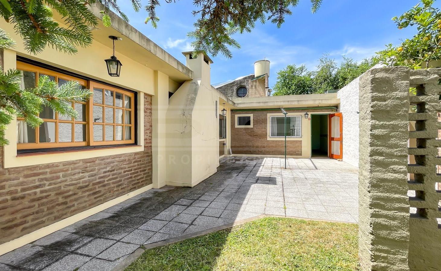Foto de Casa 1 dormitorio Venta - Munro, imagen 1