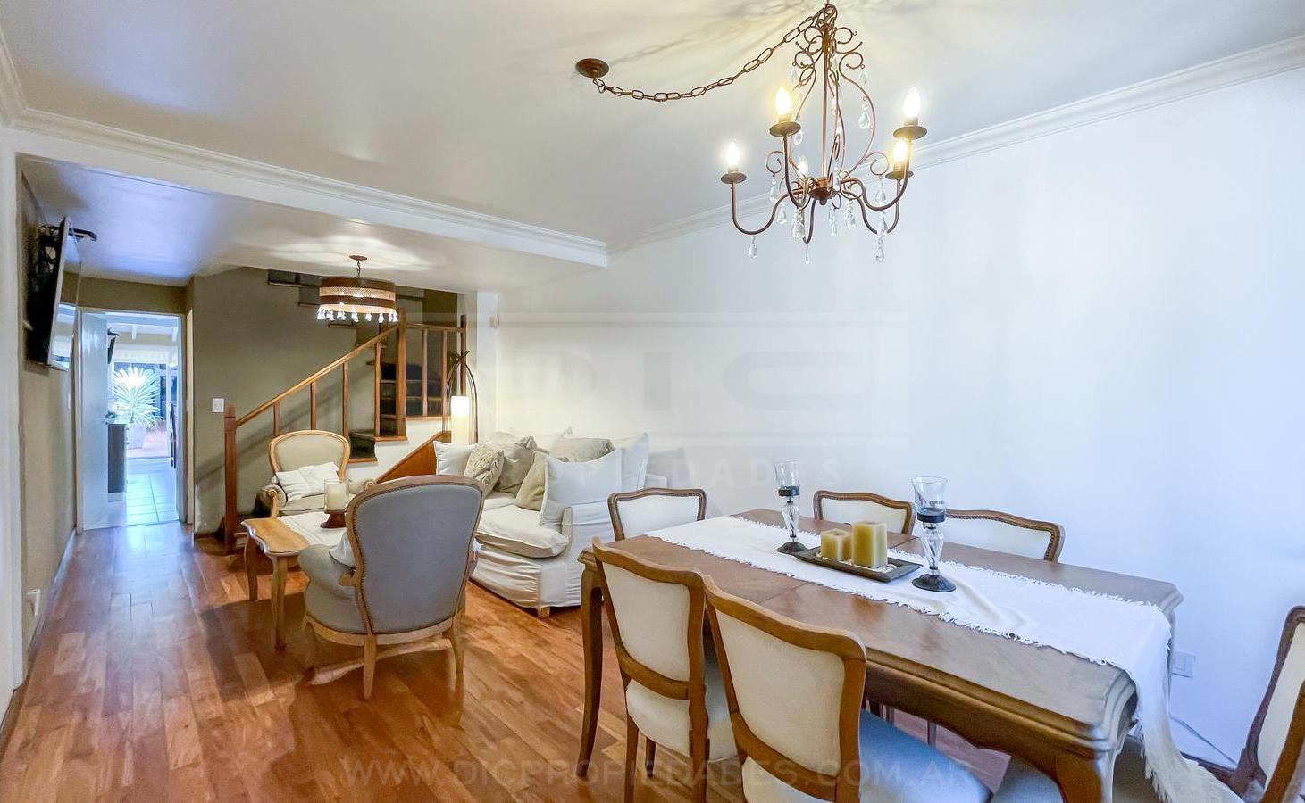 Foto de Casa 4 dormitorios Venta - Munro, imagen 1