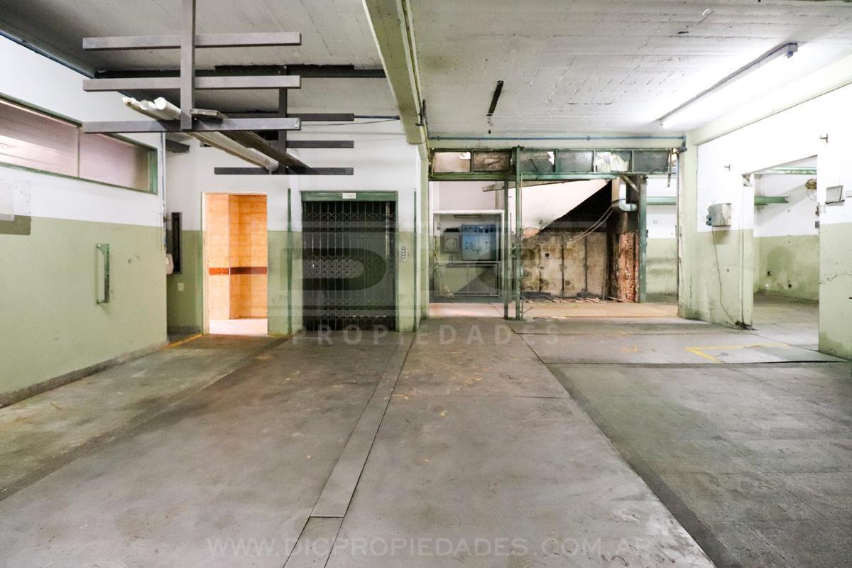 Foto de Bodega-Galpon Venta - Munro, imagen 1