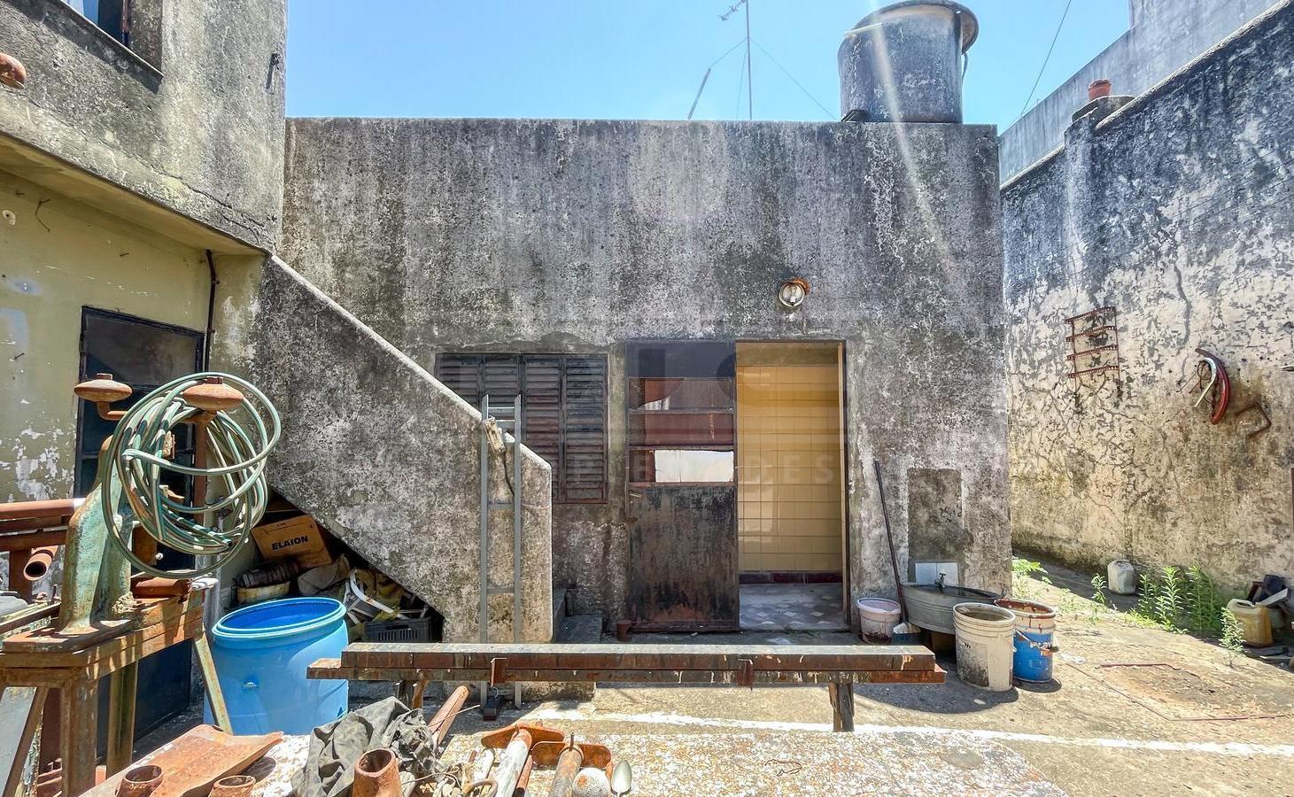 Foto de Bodega-Galpon Venta - Munro, imagen 2