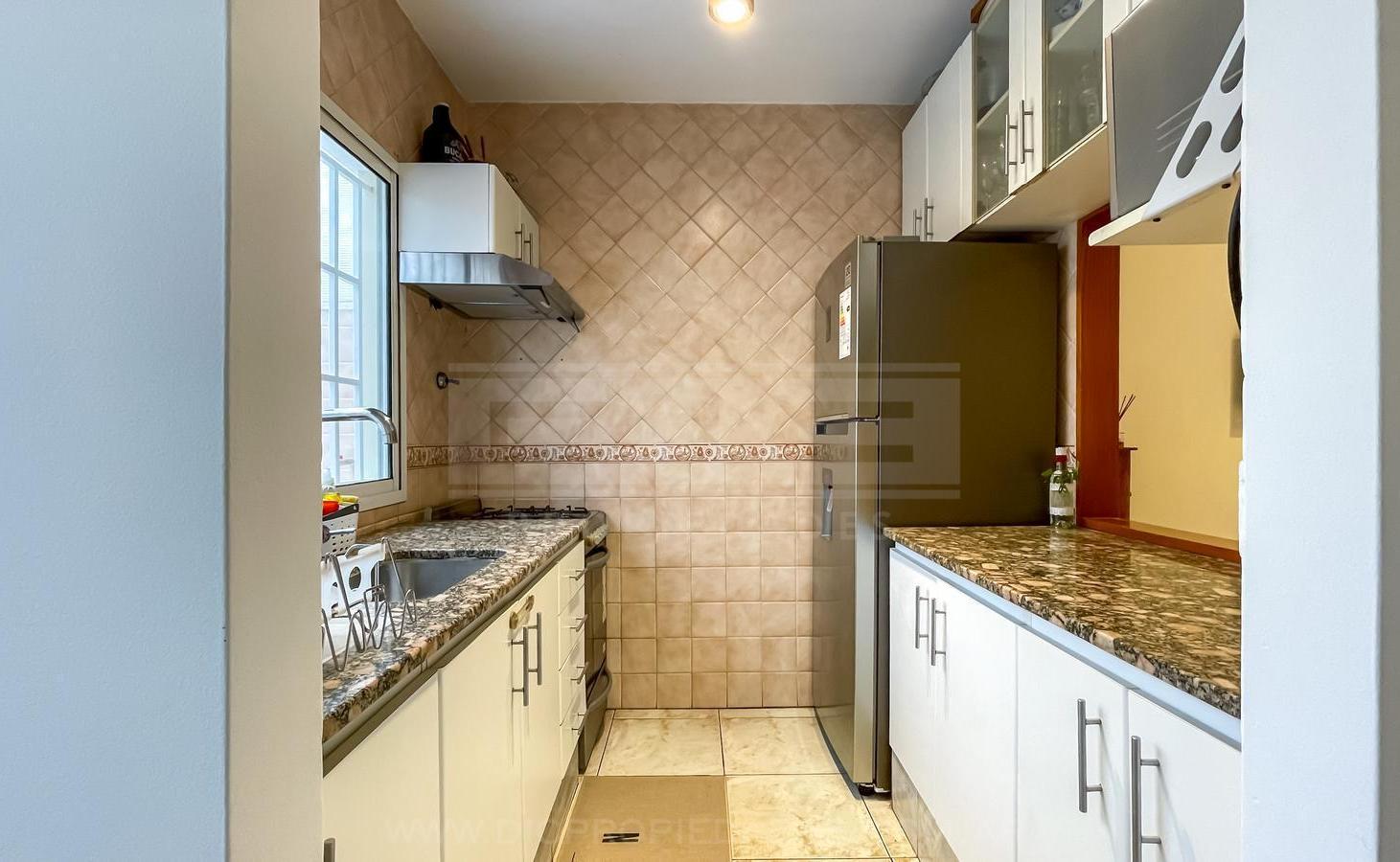 Foto de Triplex 3 dormitorios Venta - Carapachay, imagen 3