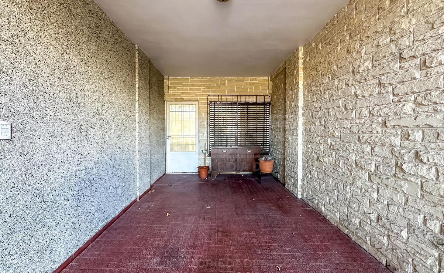 Foto de Casa 4 dormitorios Venta - Munro, imagen 5
