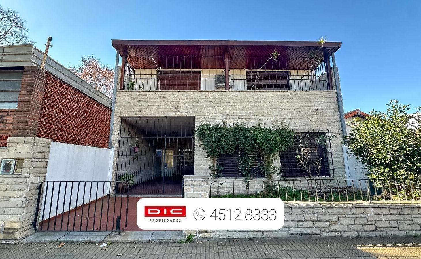 Foto de Casa 4 dormitorios Venta - Munro, imagen 1