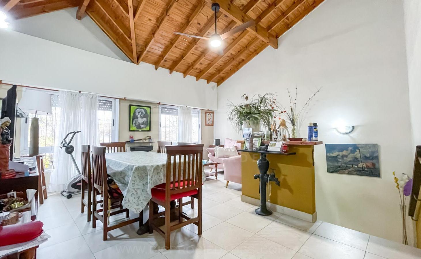 Foto de Duplex 2 dormitorios Venta - Villa Adelina, imagen 1
