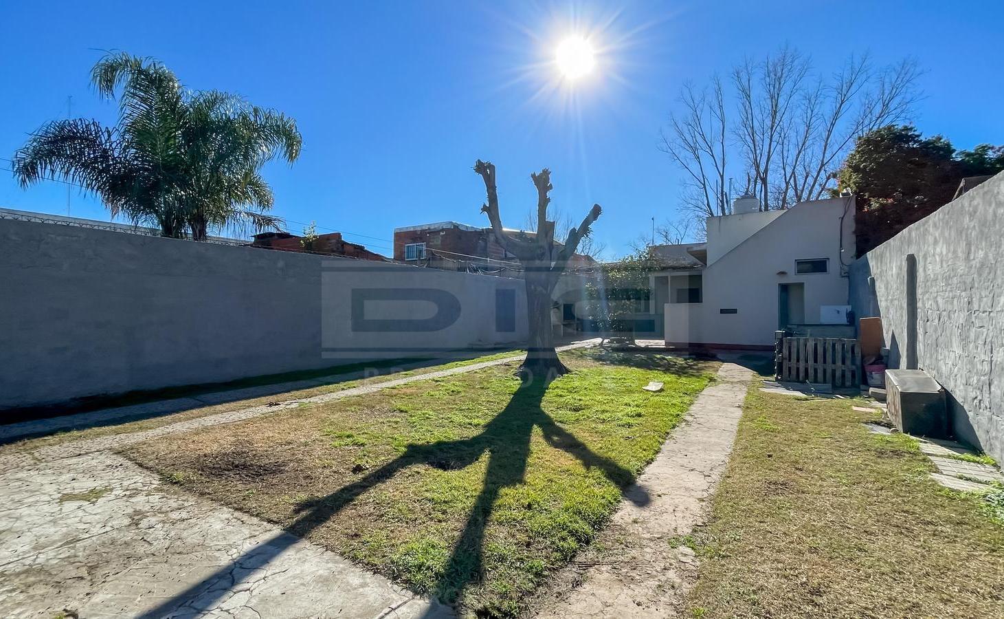 Foto de Casa 3 dormitorios Venta - Villa Adelina, imagen 2