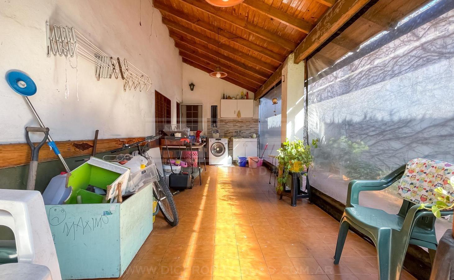 Foto de Casa 3 dormitorios Venta - Carapachay, imagen 3
