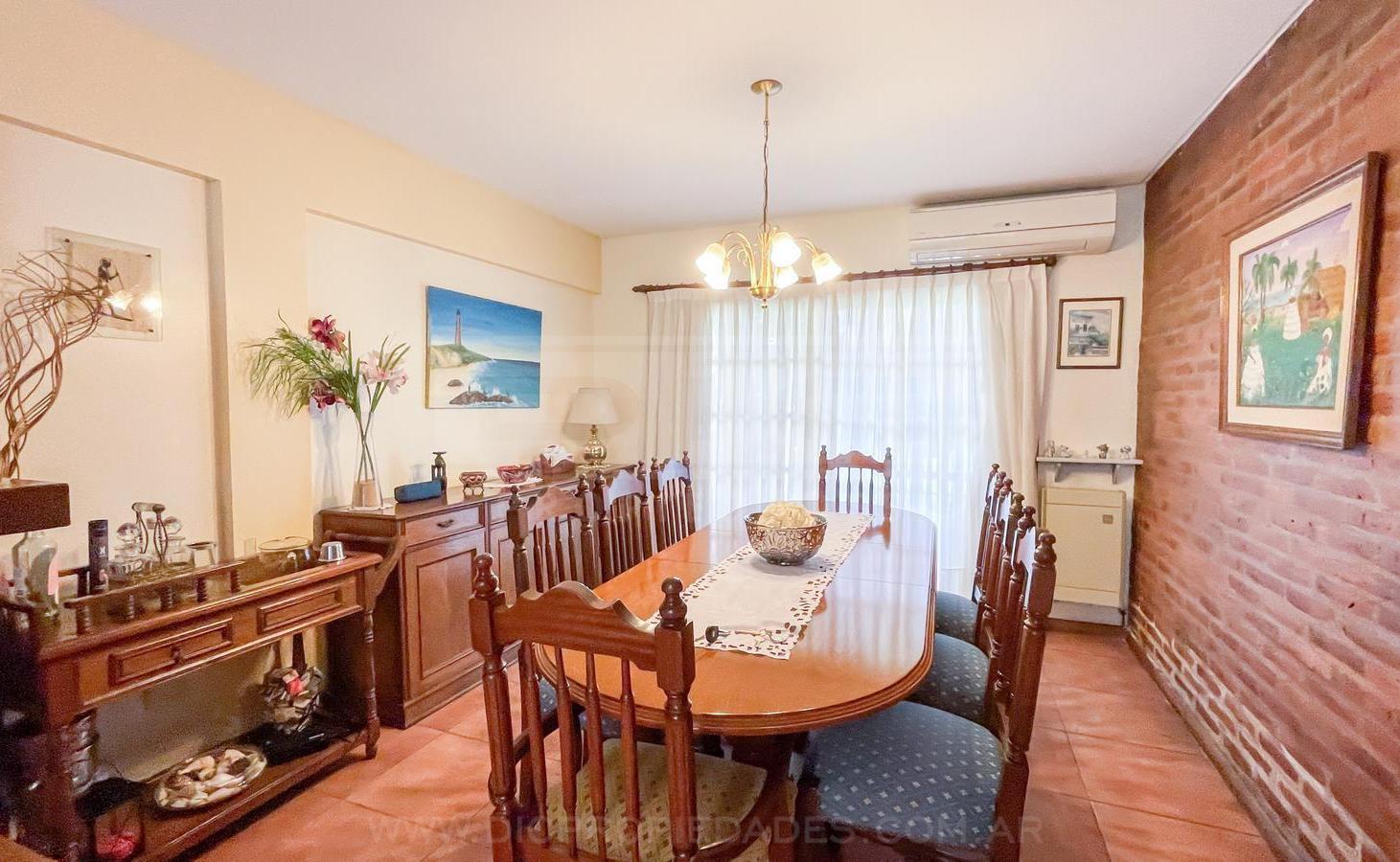 Foto de Chalet 4 dormitorios Venta - Martinez, imagen 3