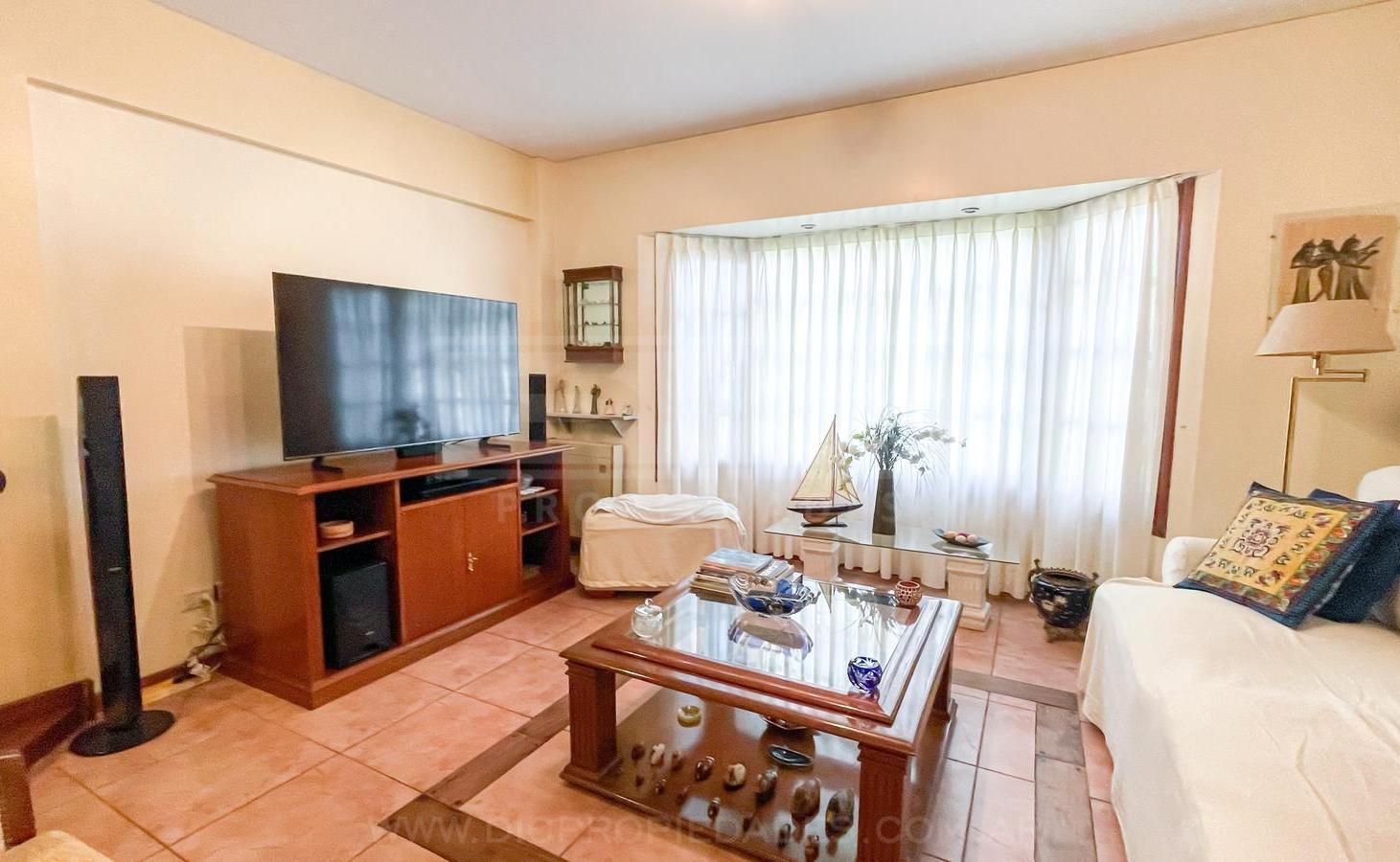 Foto de Chalet 4 dormitorios Venta - Martinez, imagen 2