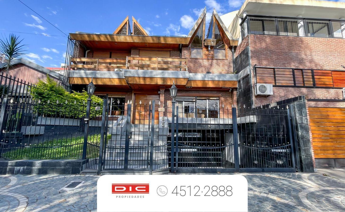 Foto de Chalet 4 dormitorios Venta - Martinez - Vias/Santa Fe, imagen 1