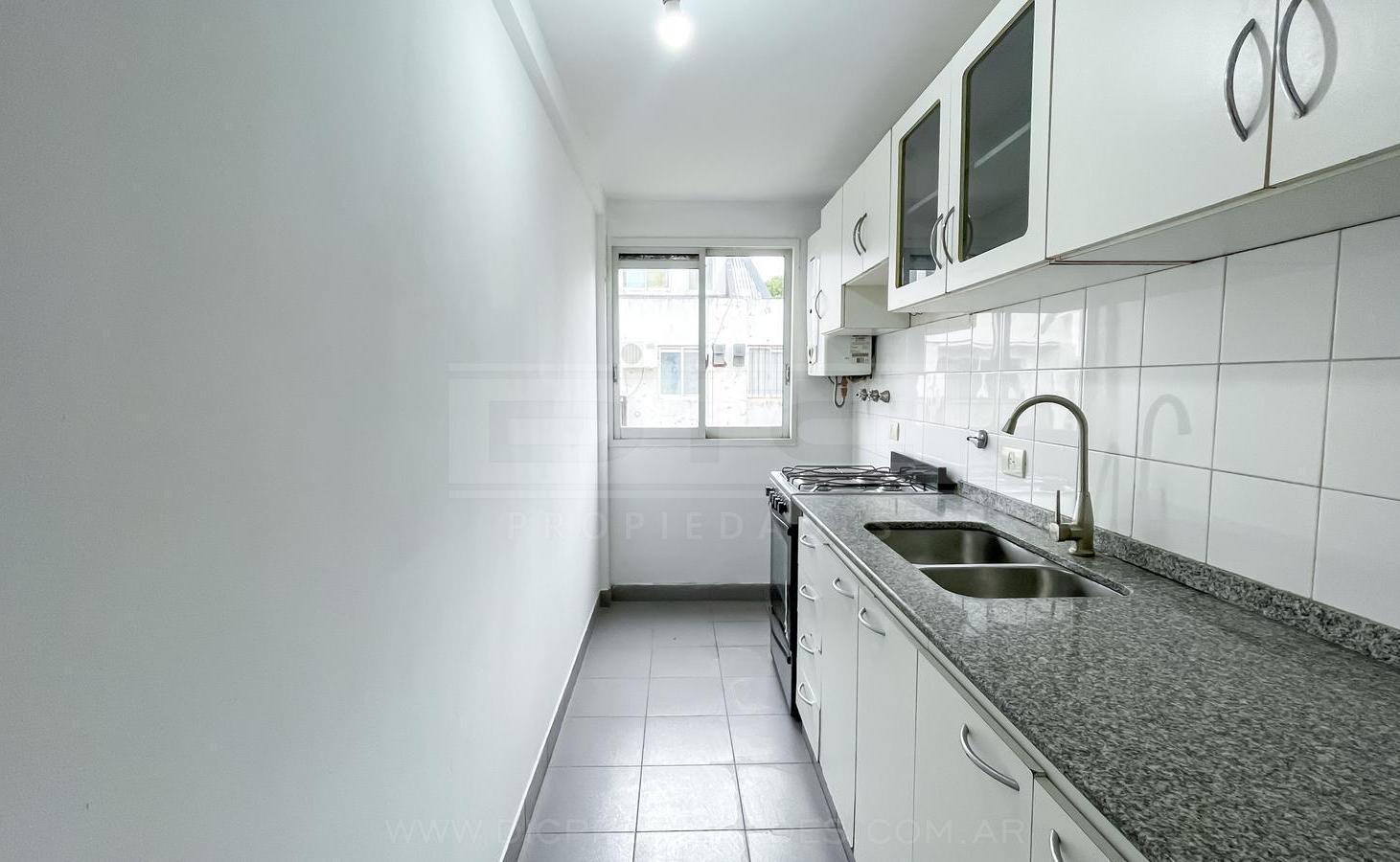Foto de Semipiso 2 ambientes Venta - Martinez Santa Fe/Fleming, imagen 2