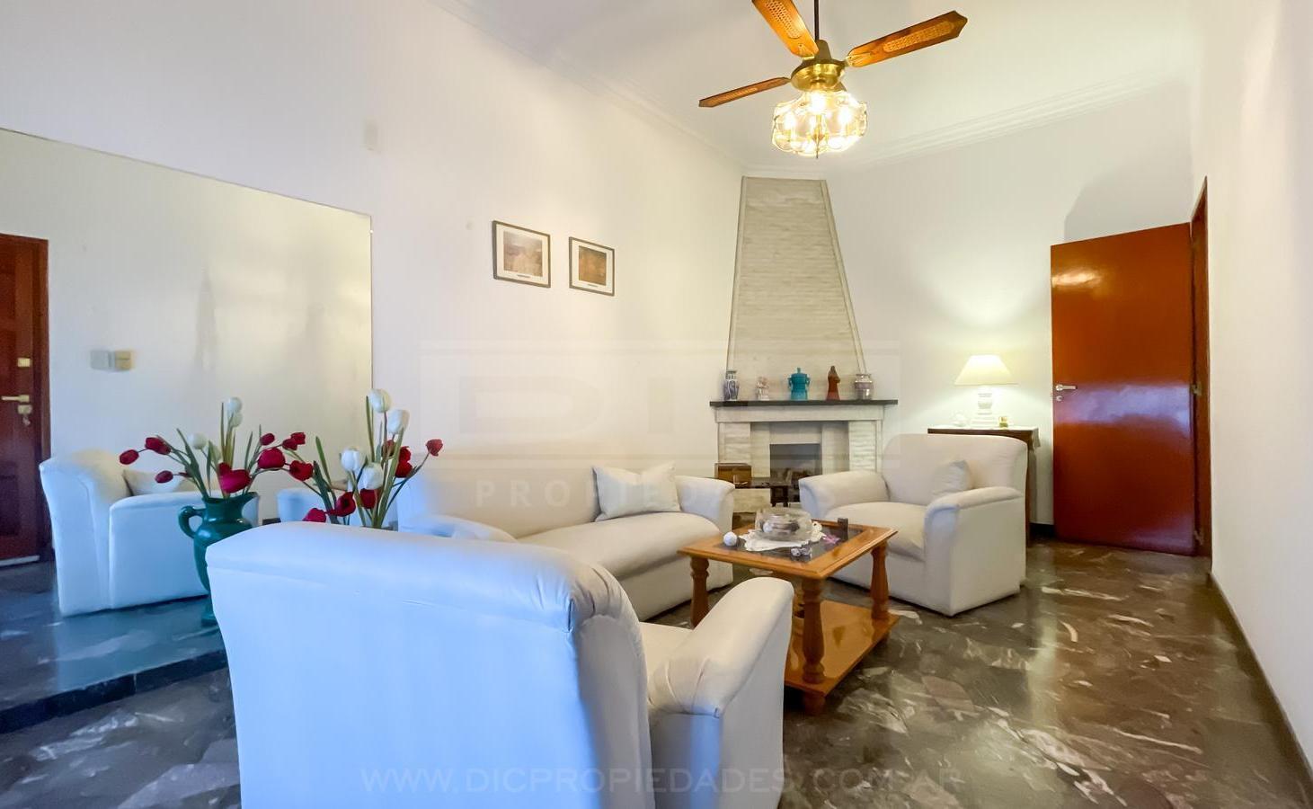 Foto de Casa 3 dormitorios Venta - Martinez-Fleming/Panamericana, imagen 3