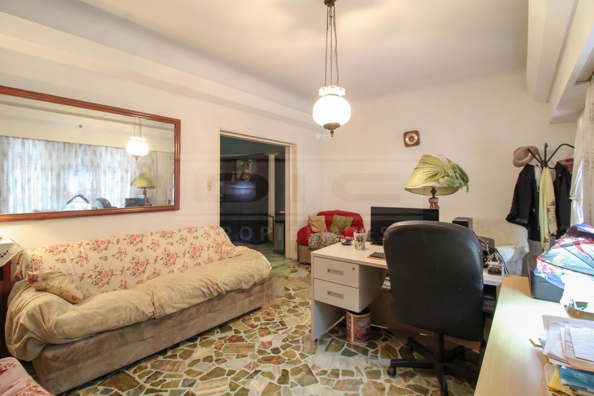 Foto de PH 4 ambientes Venta - Martinez, imagen 3