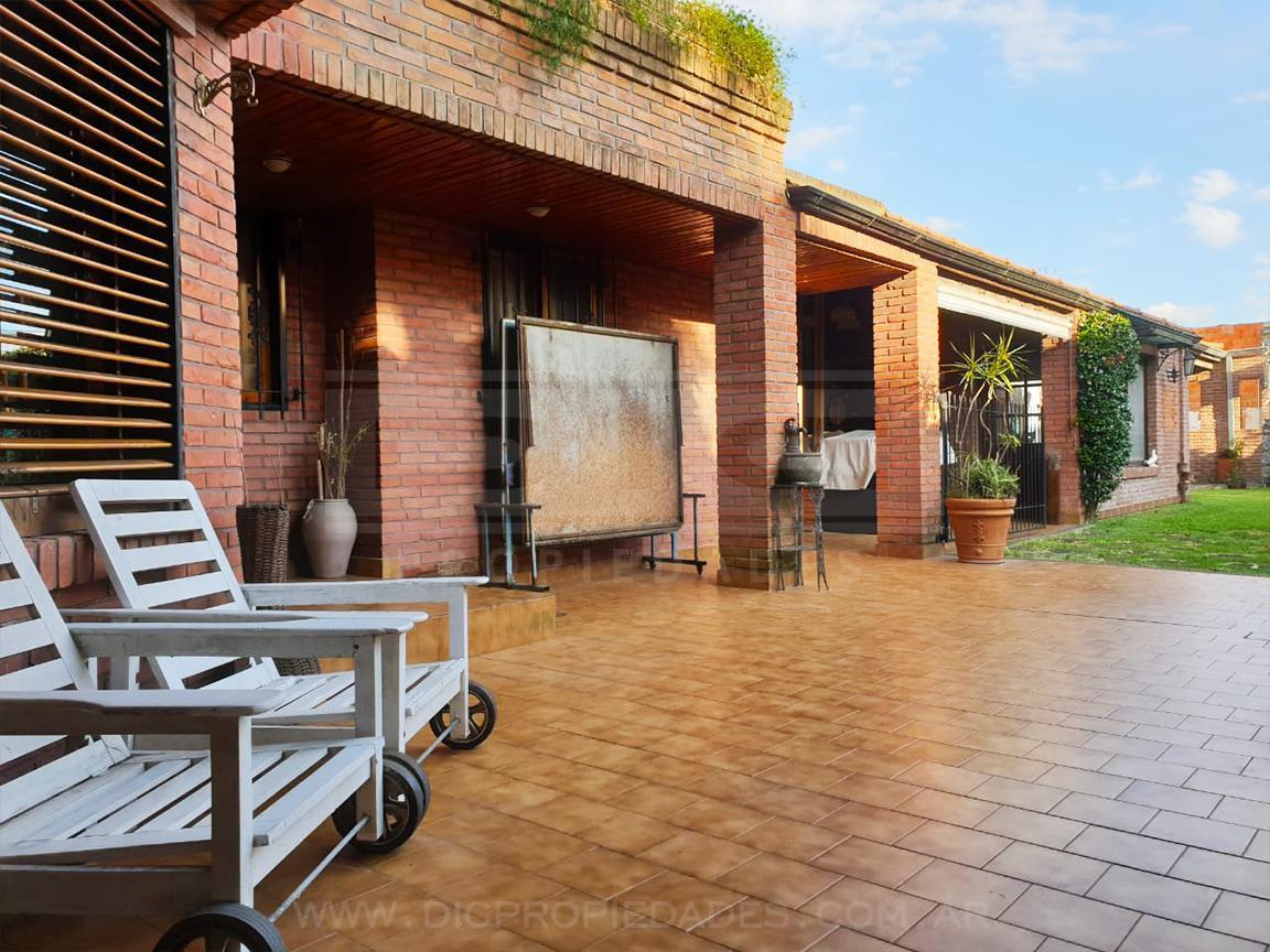 Foto de Chalet 5 Ambientes Venta - Martinez, imagen 2