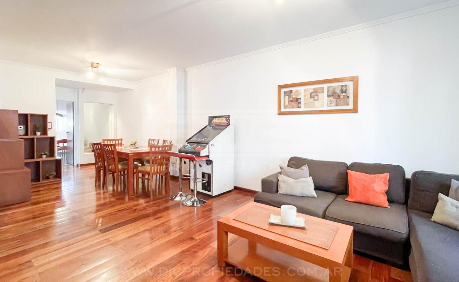 Foto de Triplex 4 dormitorios Venta - Martinez - Santa Fe/Fleming, imagen 1