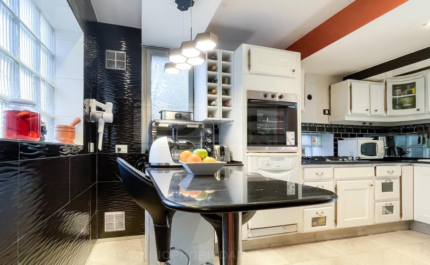 Foto de Casa 4 dormitorios Venta - Acassuso, imagen 3