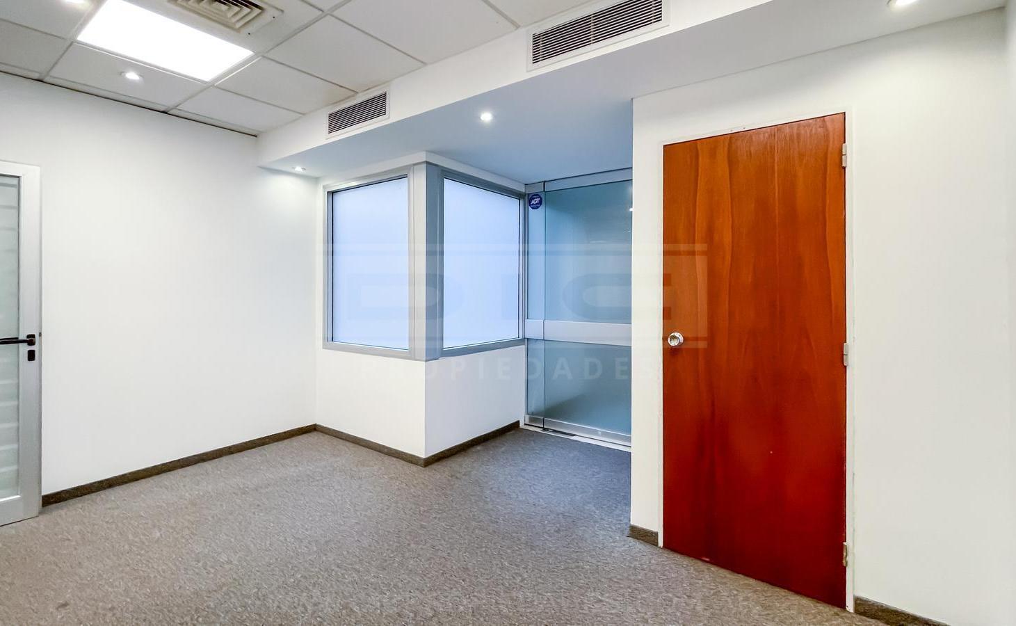 Foto de Oficina en Acassuso , en semipiso con varios despachos ., imagen 5