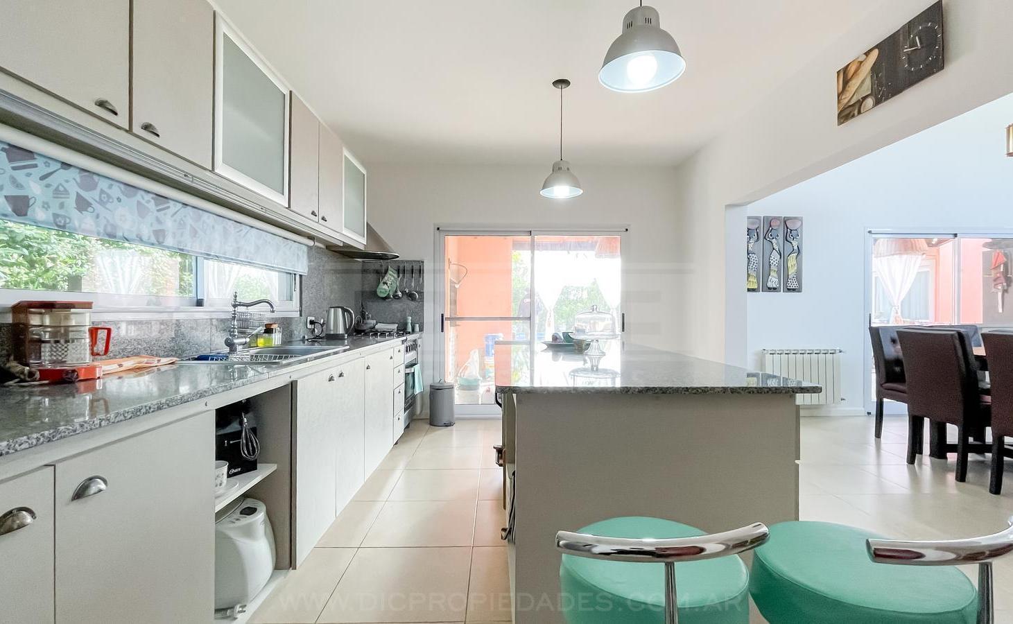 Foto de Casa 3 dormitorios Venta - Escobar, imagen 4