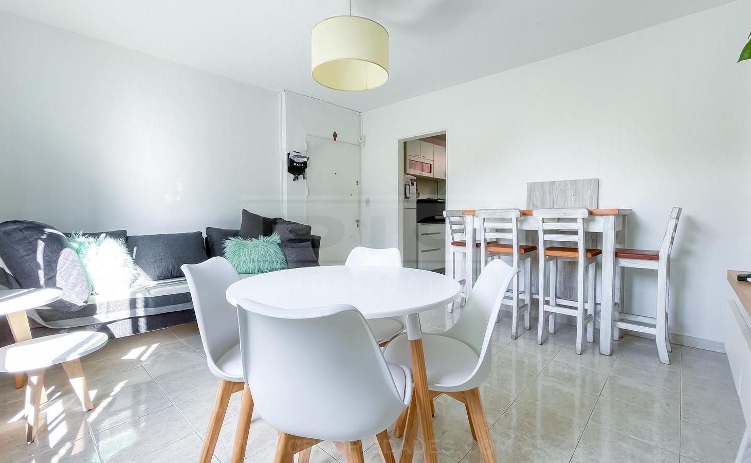 Foto de Departamento 4 ambientes Venta - Olivos-Uzal/Panamericana, imagen 2