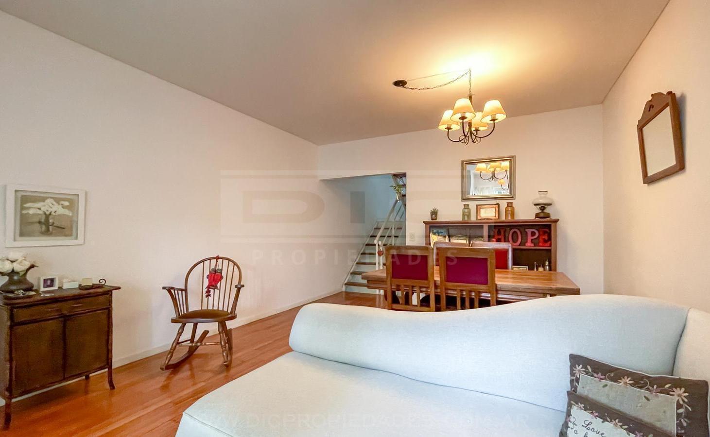 Foto de Triplex 3 dormitorios Venta - Olivos-Maipu/Uzal, imagen 4